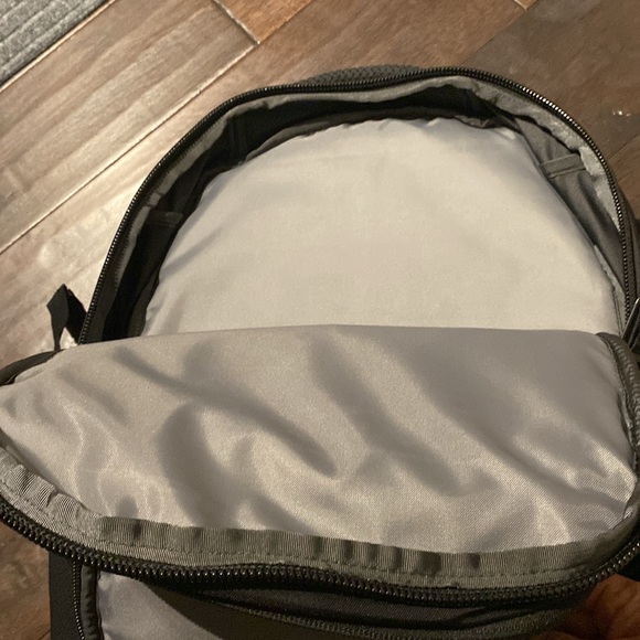 NWT North face backpack recon black Laptop School Hiking Camping NF0A5IW14H0-OS - Picture 3 of 8